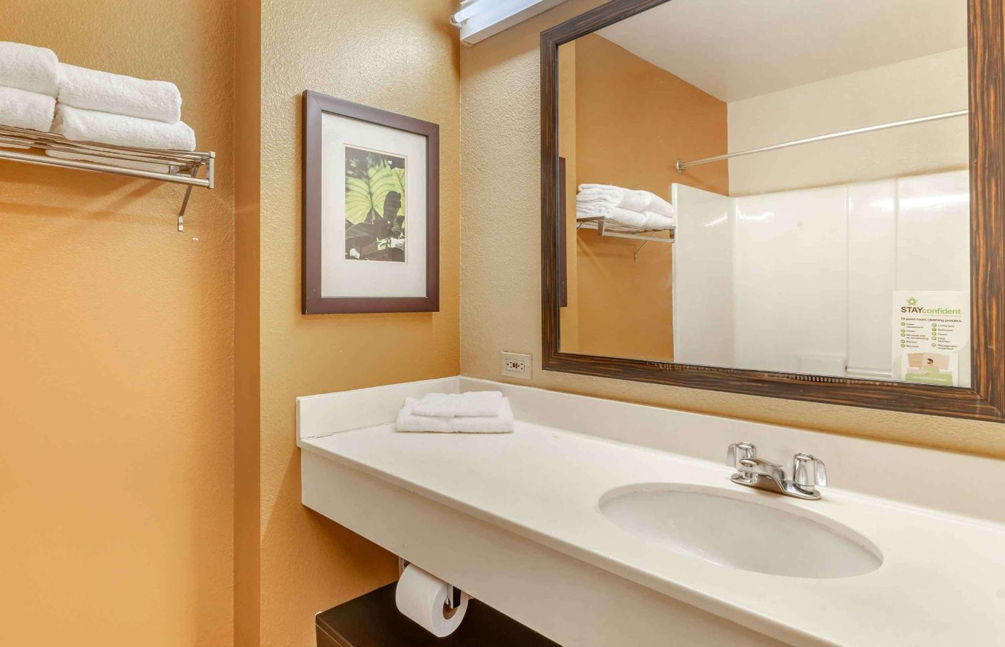 Extended Stay America Suites - Oakland - Эмеривилл Экстерьер фото