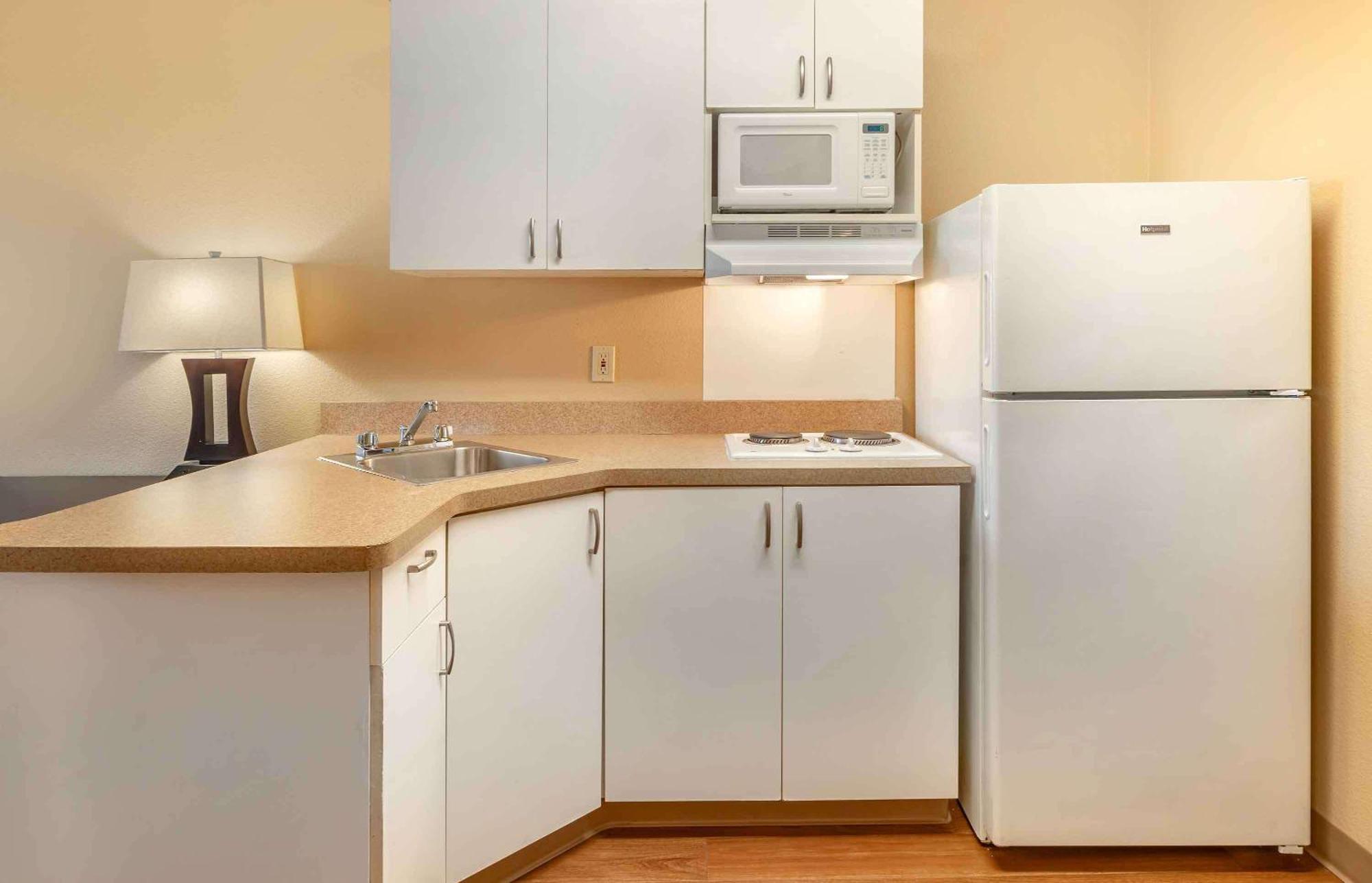 Extended Stay America Suites - Oakland - Эмеривилл Экстерьер фото