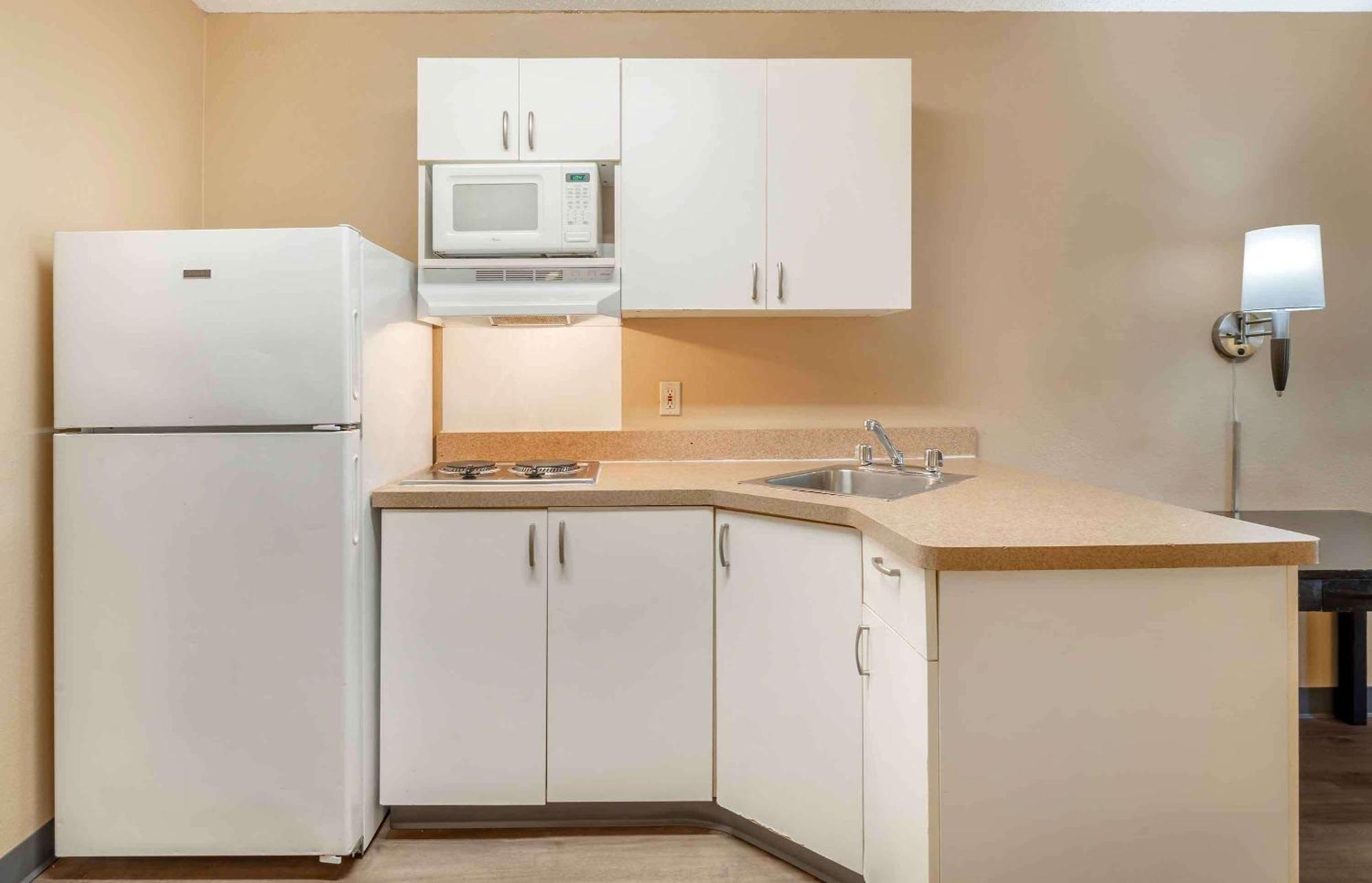 Extended Stay America Suites - Oakland - Эмеривилл Экстерьер фото