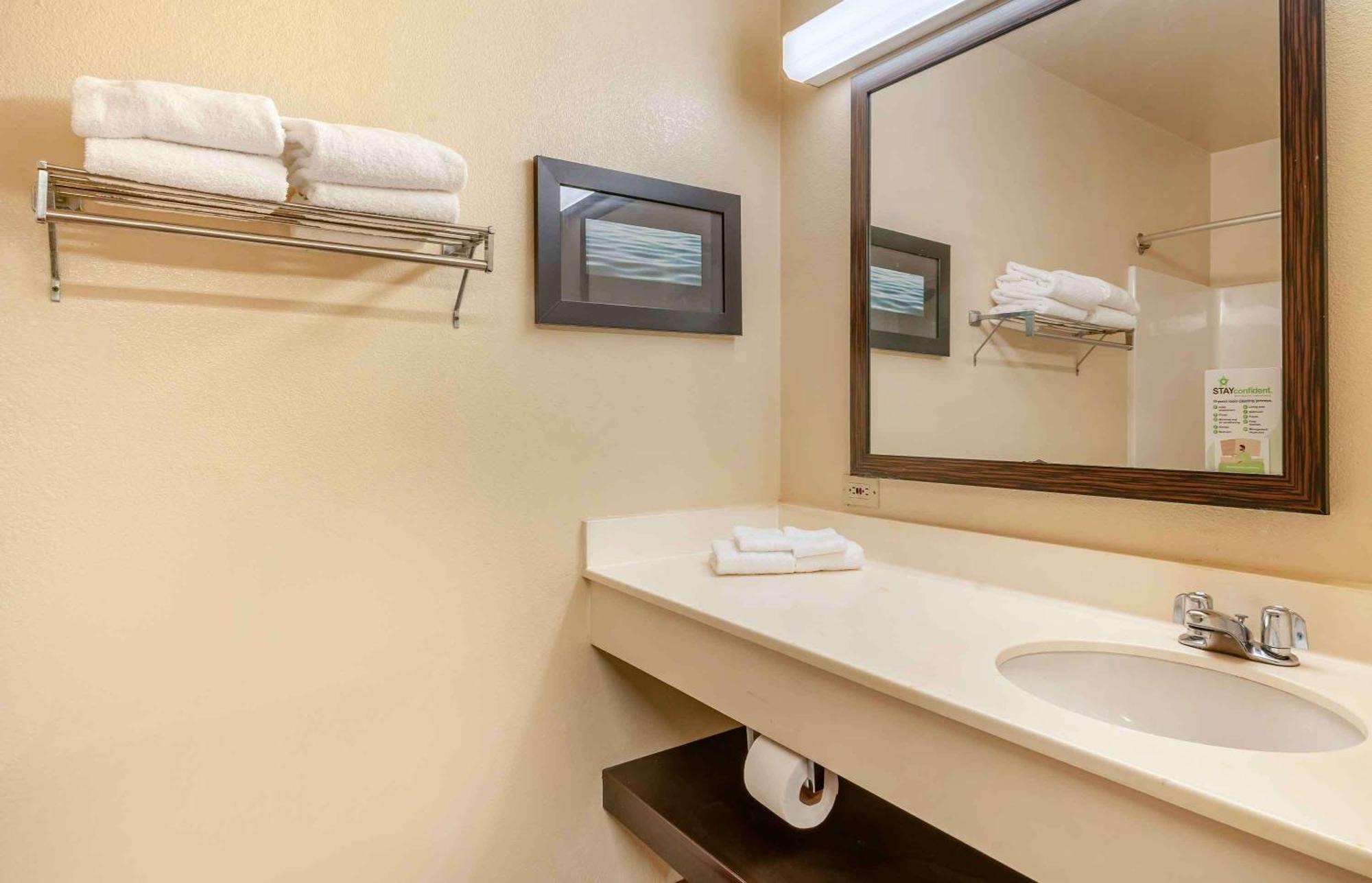 Extended Stay America Suites - Oakland - Эмеривилл Экстерьер фото